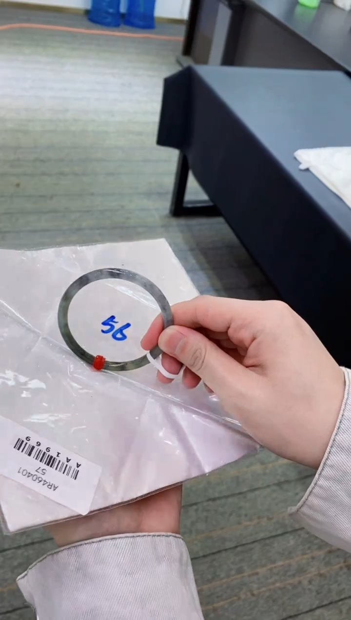 【闪购商品】翡翠手镯未镶嵌