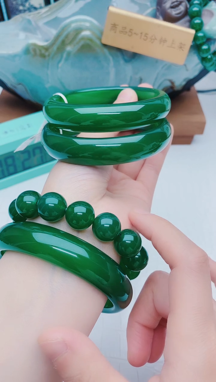 【闪购商品】玛瑙/玉髓手镯未镶嵌玛瑙手镯