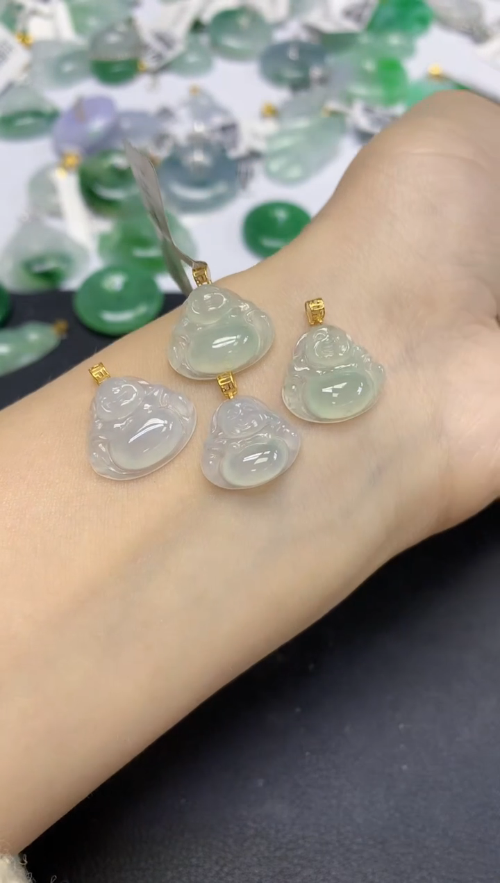 颈饰18K金镶嵌翡翠天然缅甸翡翠A货多样性发一件