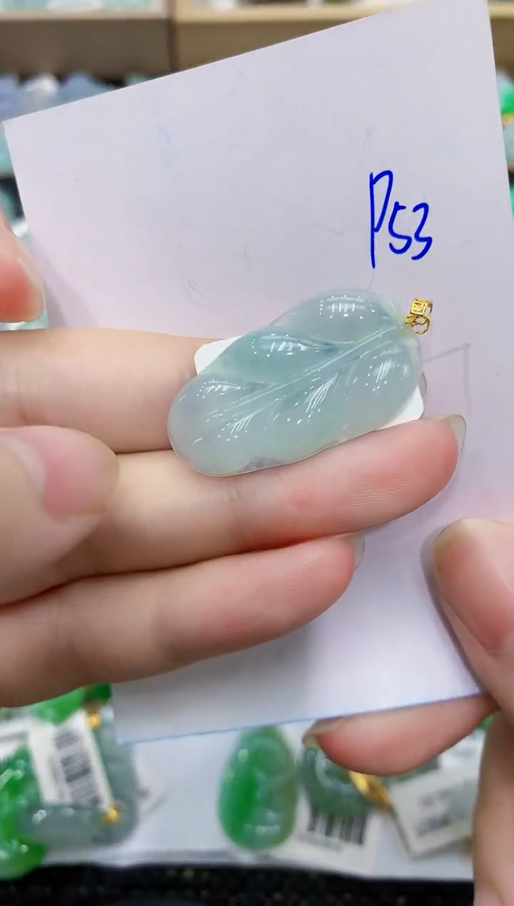 翡翠18K金镶嵌颈饰111111111