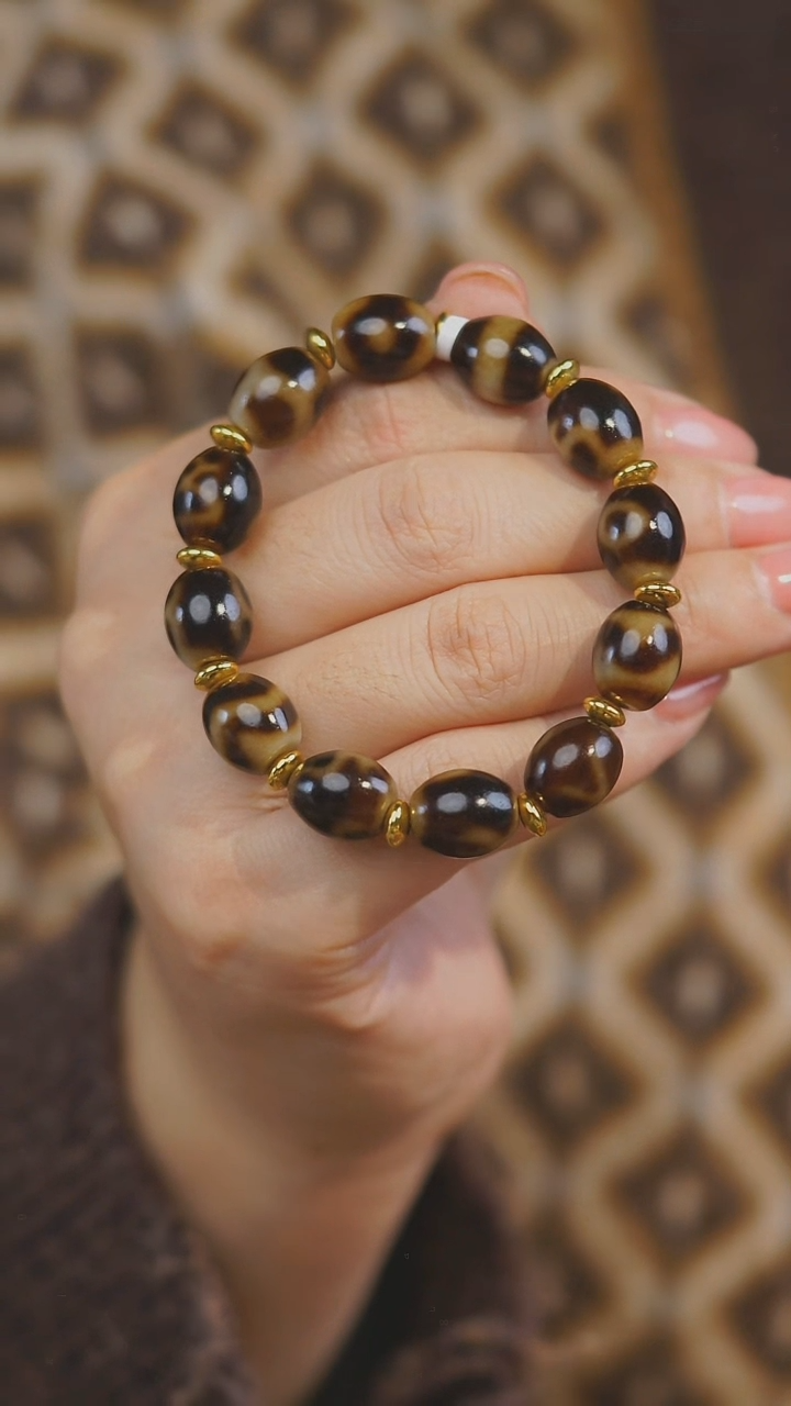 【闪购商品】玛瑙/玉髓手串未镶嵌多样性发其一