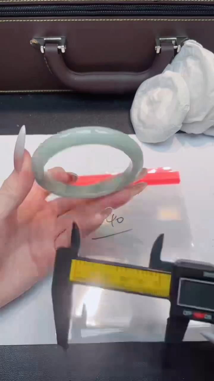 未镶嵌手镯翡翠翡翠手镯断码清默认有瑕NO退换介意勿拍40