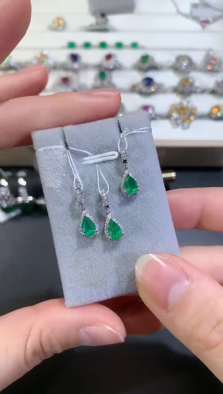 【闪购商品】祖母绿吊坠18K金镶嵌多样性发其一Z7|1500