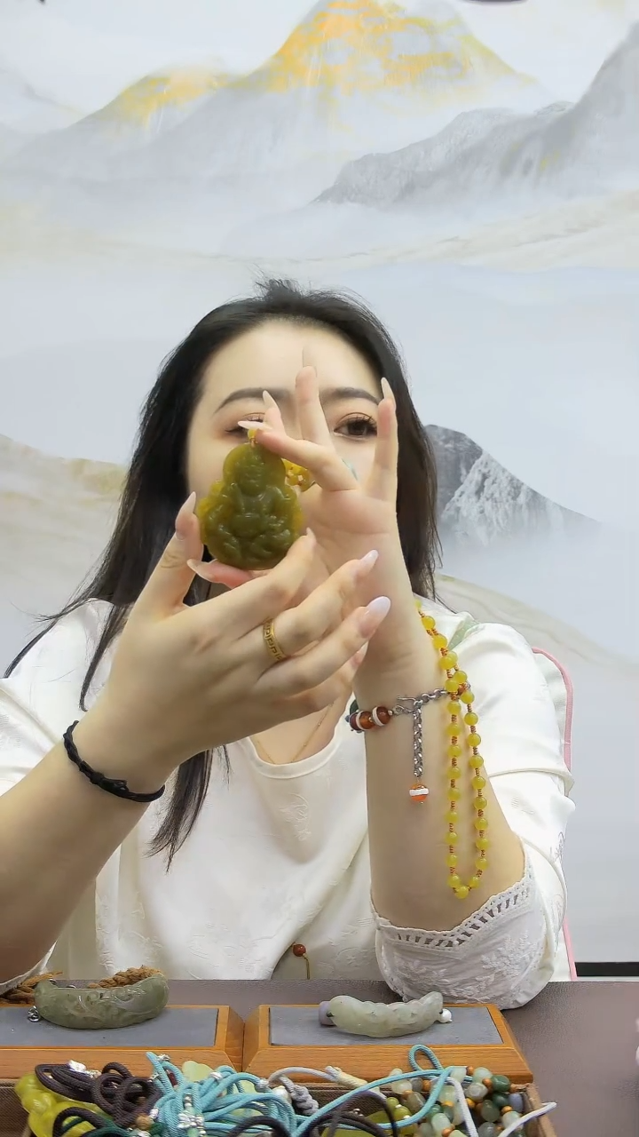 【闪购商品】蛇纹石玉财神未镶嵌项链