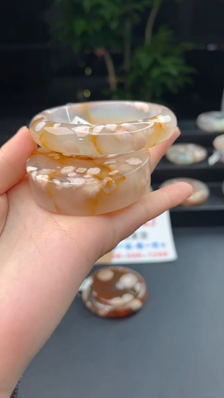 【闪购商品】石英质玉手镯未镶嵌赠送镯心（圈口58