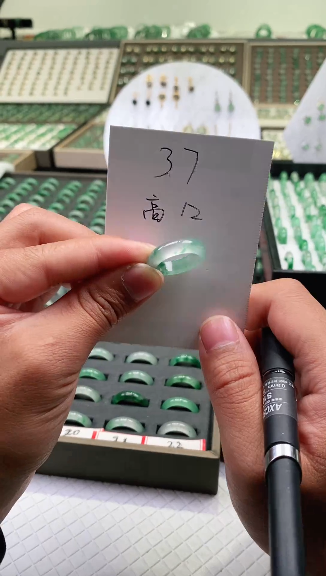 未镶嵌石英质玉（非洲翠）戒圈?*帆高货戒圈12