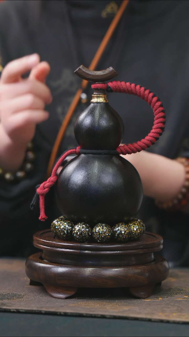 【闪购商品】YC207大漆酒葫芦不包手串及旋转底座