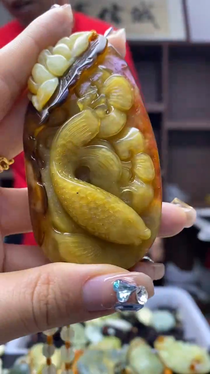 未镶嵌岫玉挂件  