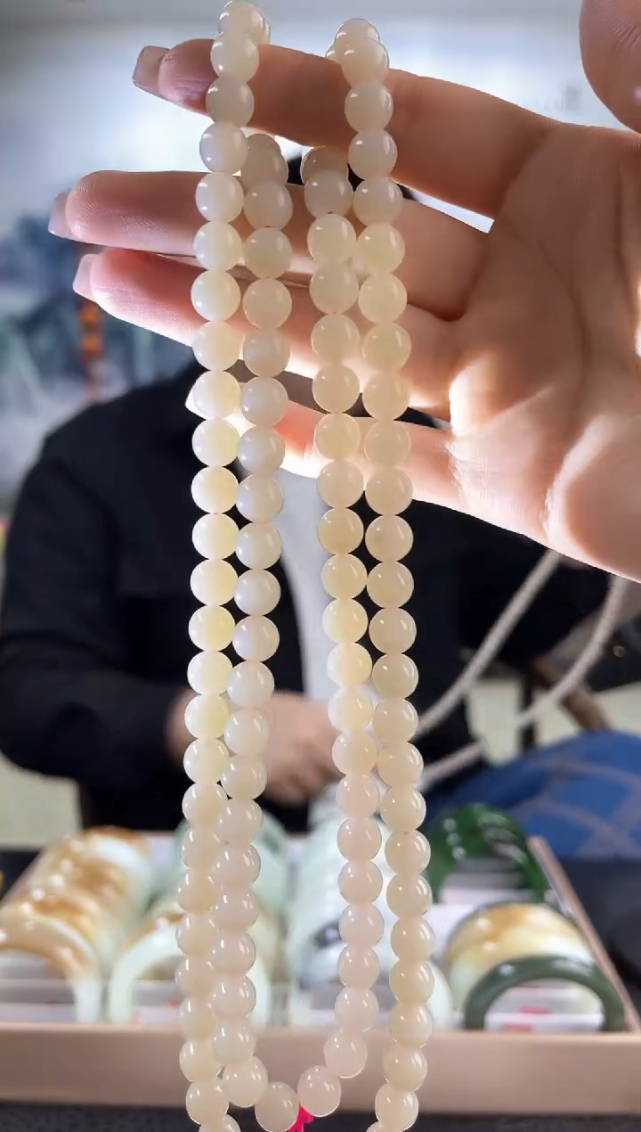 【闪购商品】和田玉颈饰未镶嵌8mm左右藕粉108颗