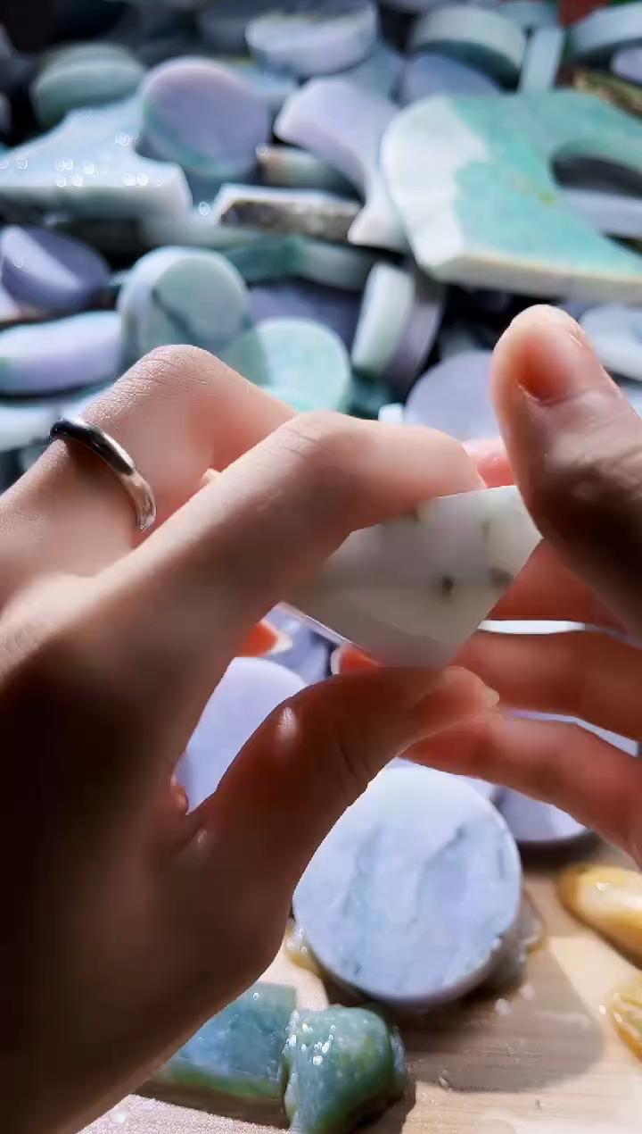 翡翠未镶嵌颈饰翡翠A货327