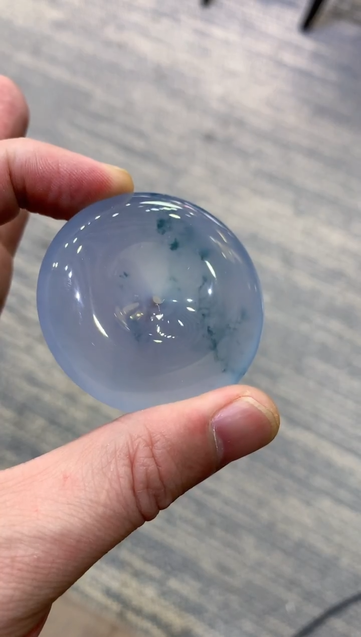 颈饰未镶嵌翡翠拉*胡拉