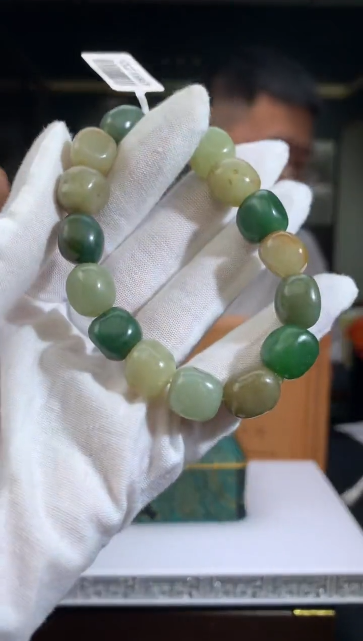 【闪购商品】定制和田玉Boss阳天然和田玉（拍一发一）