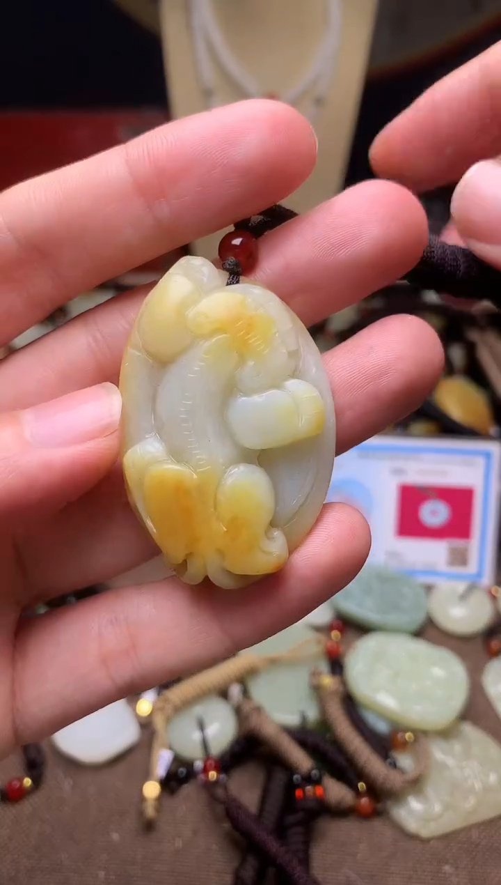 颈饰未镶嵌和田玉新疆料青海料清水和田玉吊坠