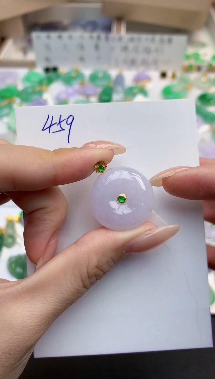 颈饰18K金镶嵌翡翠天然缅甸A货翡翠