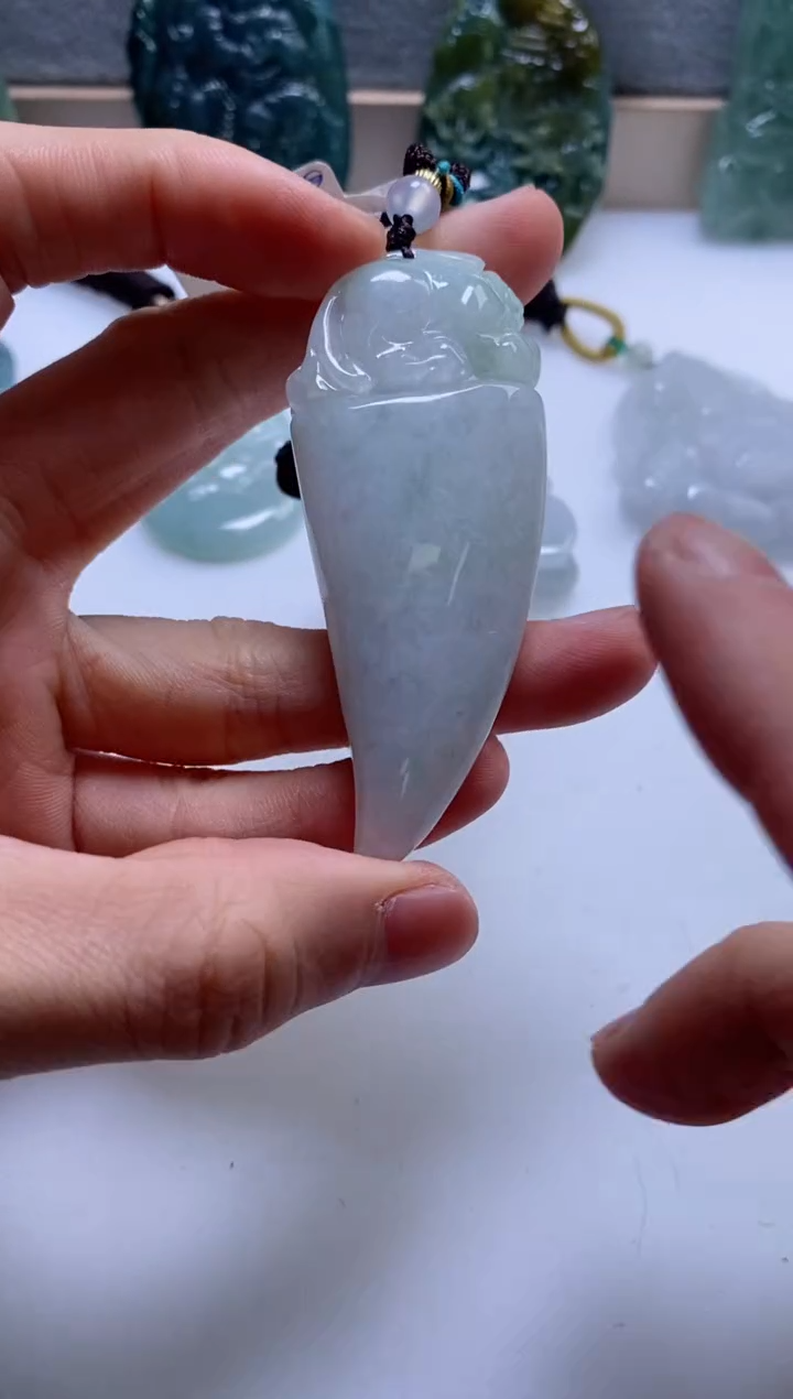 【闪购商品】翡翠挂件未镶嵌            