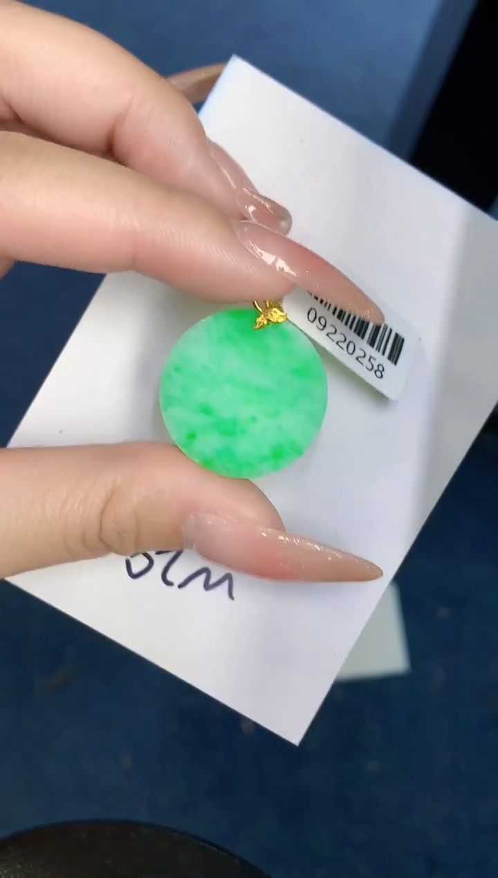 【闪购商品】翡翠颈饰18K金镶嵌000000000