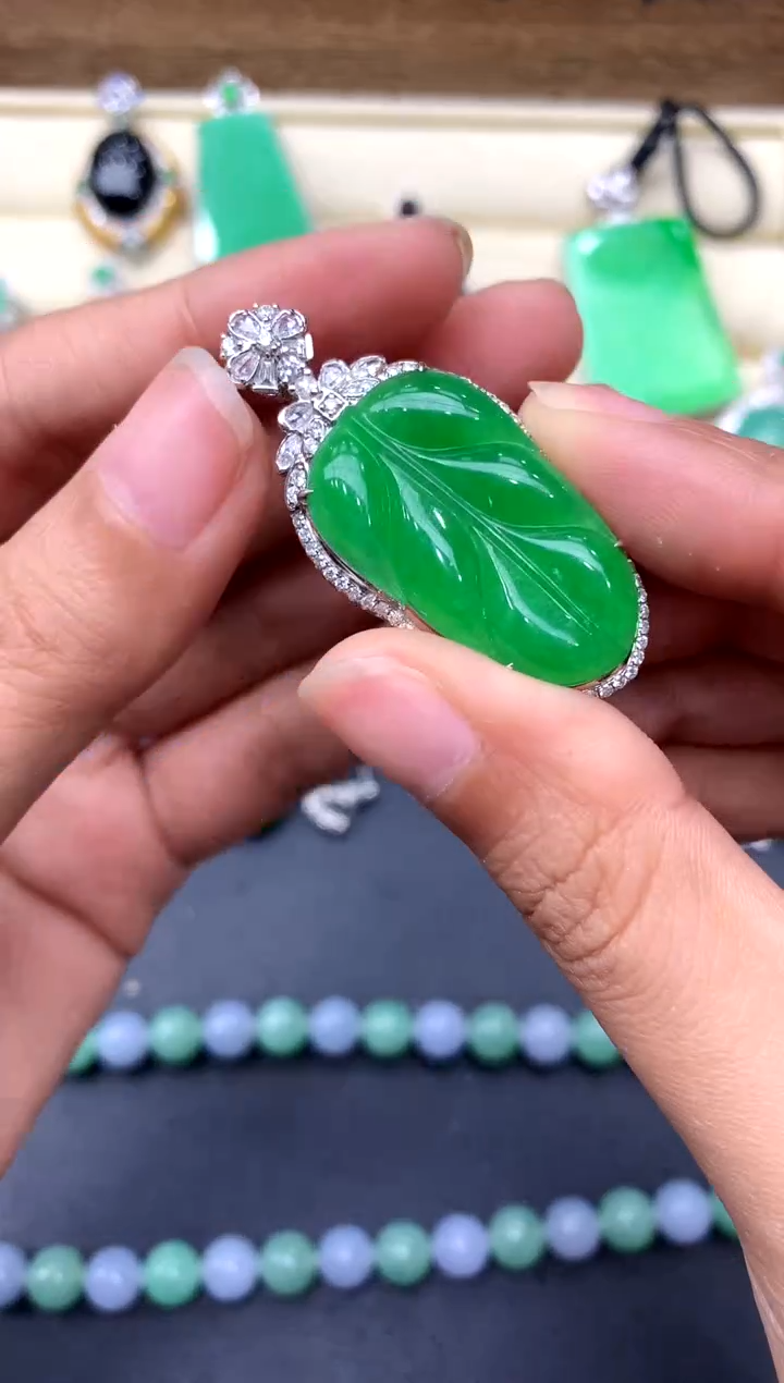 【闪购商品】翡翠颈饰18K金镶嵌348-中国好珍宝