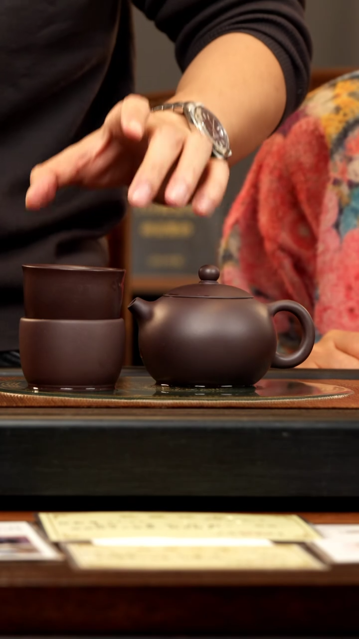 【闪购商品】紫砂茶壶ZCP 黑墩头 西施 260cc