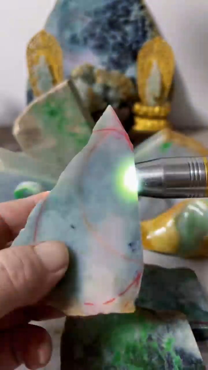 【闪购商品】翡翠吊坠(不含链)未镶嵌A473