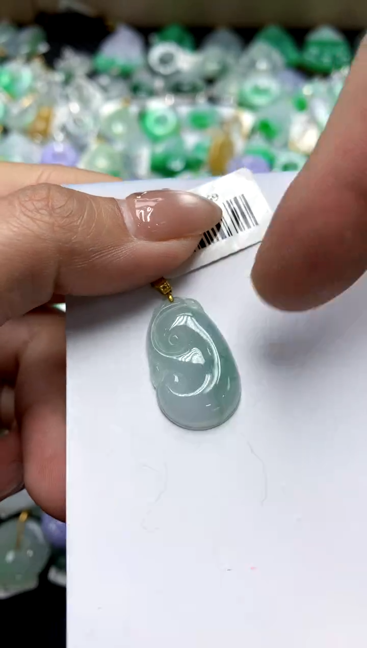 【闪购商品】翡翠颈饰18K金镶嵌111111111111111111