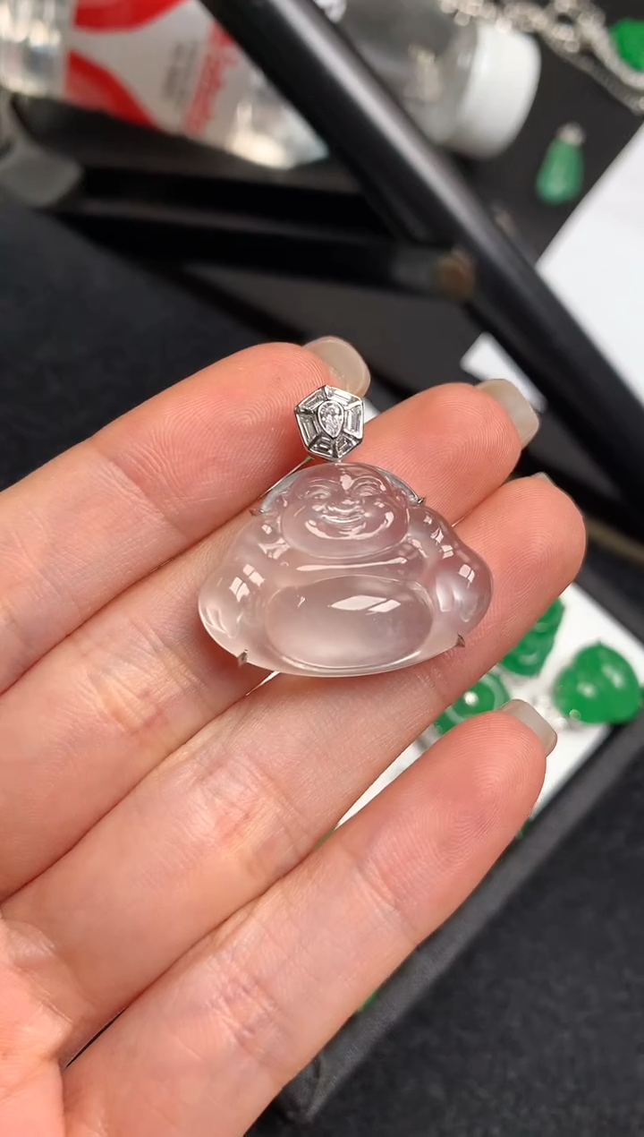 颈饰18K金镶嵌翡翠佛公