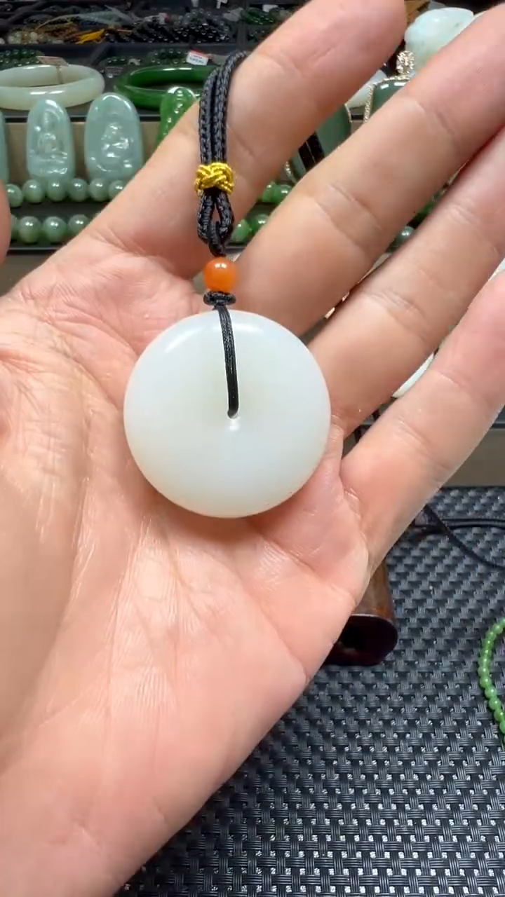 颈饰未镶嵌和田玉【老马】和田玉羊脂白平安扣
