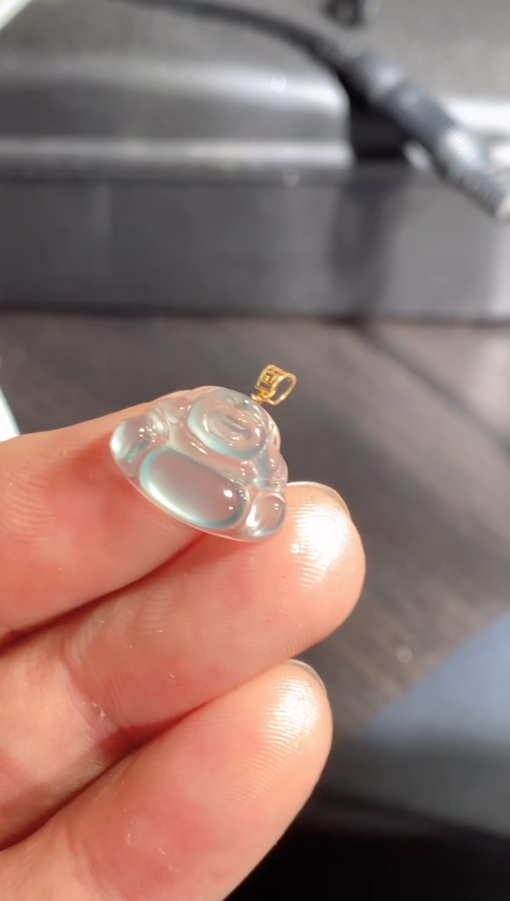 颈饰18K金镶嵌翡翠    