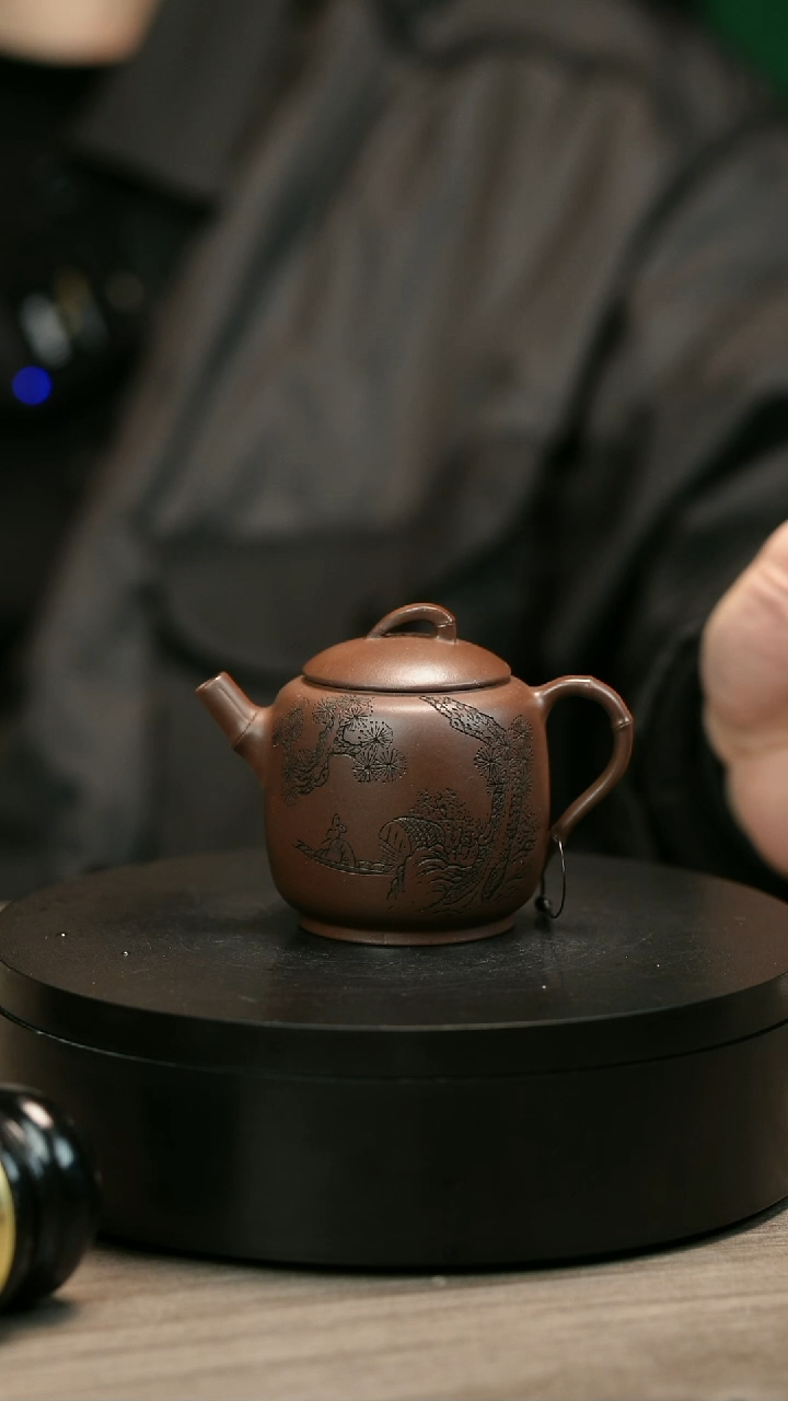 茶壶紫砂?*宝H1500周卓琴刻绘竹瓜