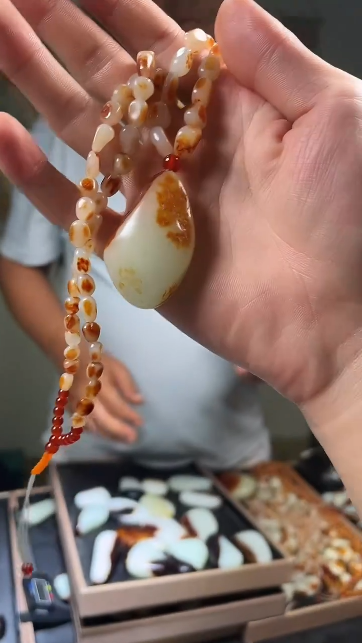 未镶嵌和田玉（子料）挂件YL-HH-8.26-28