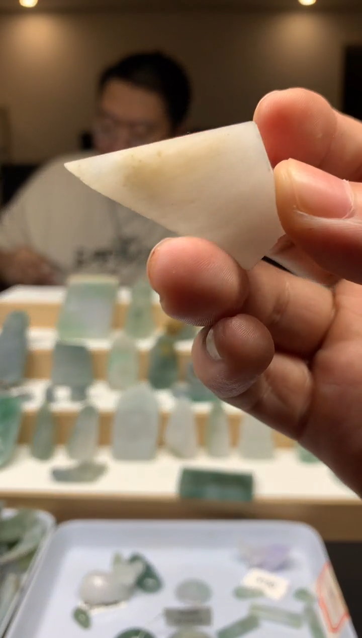 未镶嵌定制翡翠雕刻