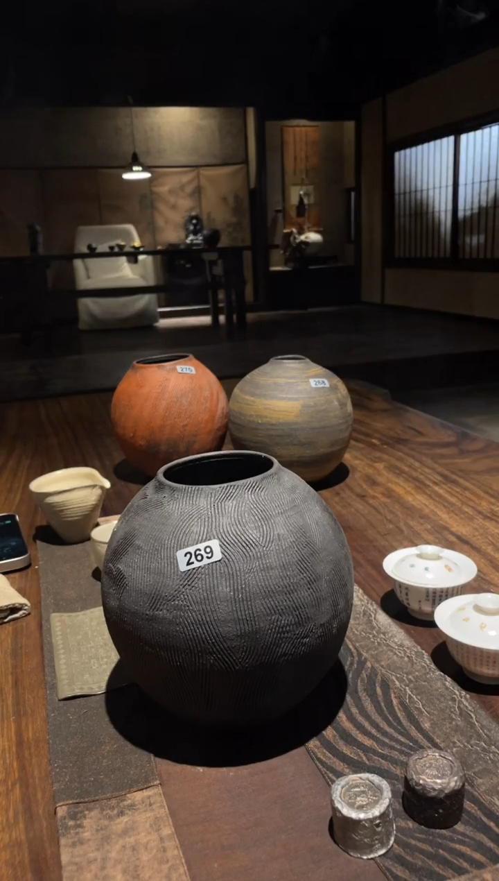 【闪购商品】0黑色花器...........269