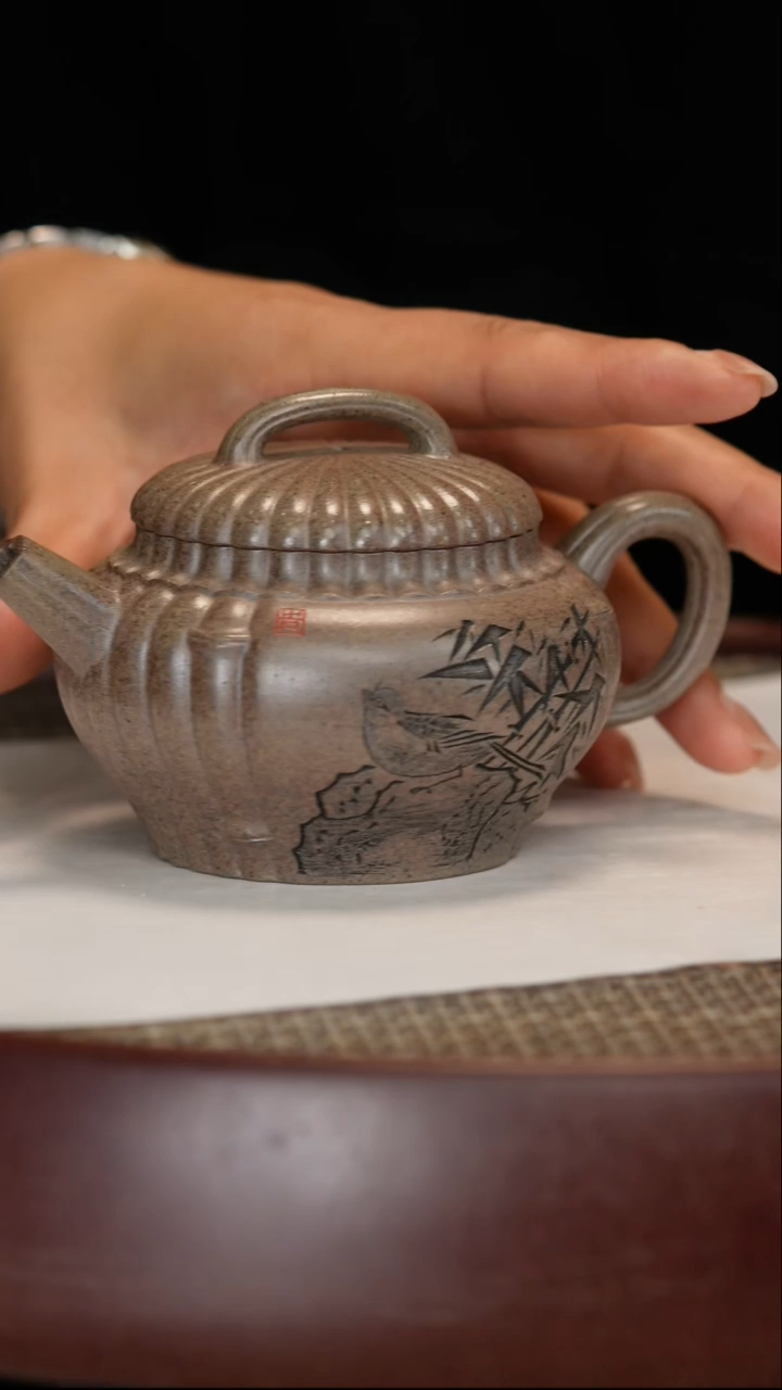 【闪购商品】紫砂茶壶【王芳】梨皮砂筋纹桥鼎  190CC