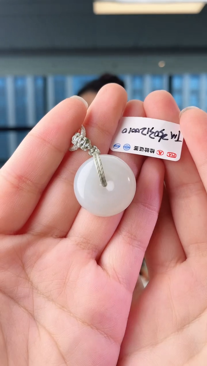 颈饰未镶嵌和田玉扣 无