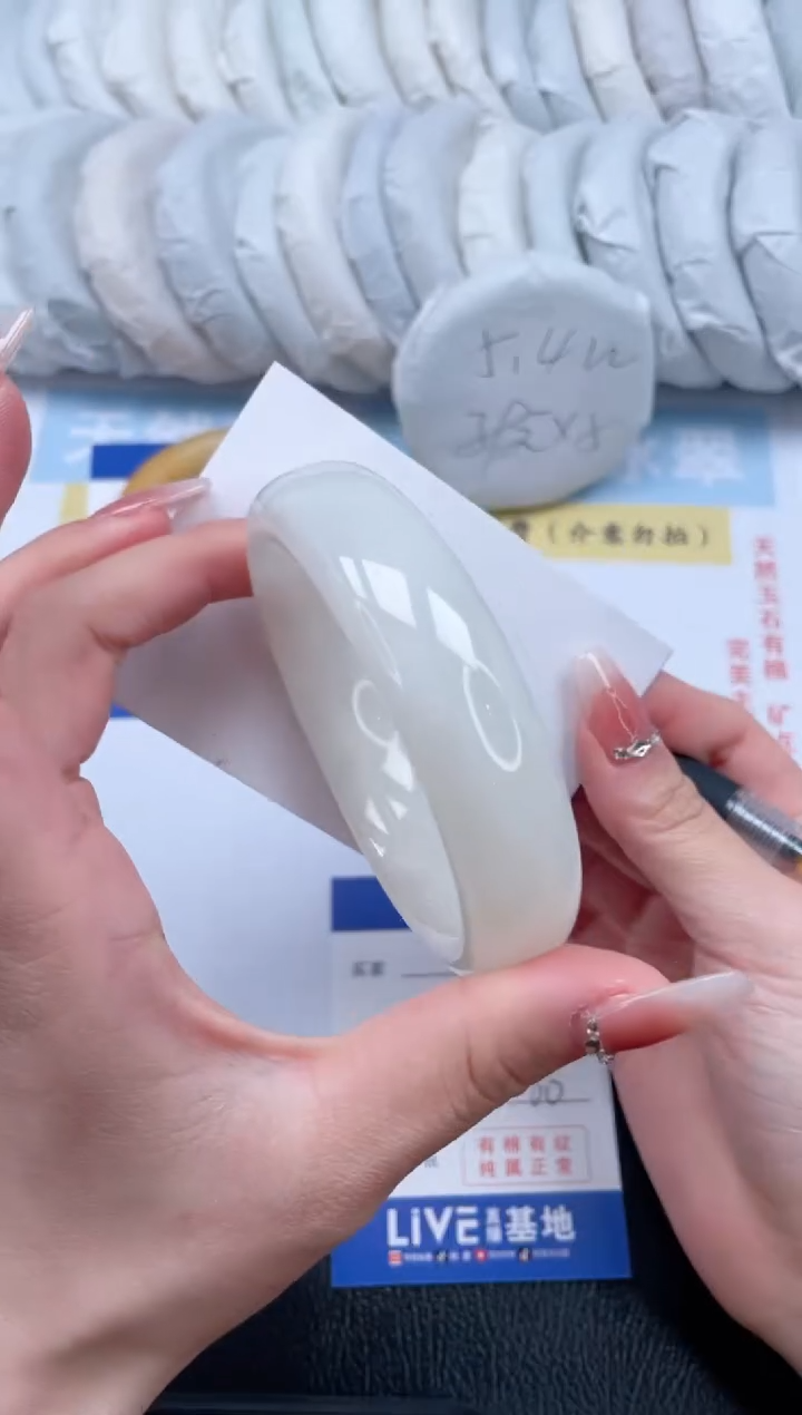 【闪购商品】和田玉手镯未镶嵌T101-60