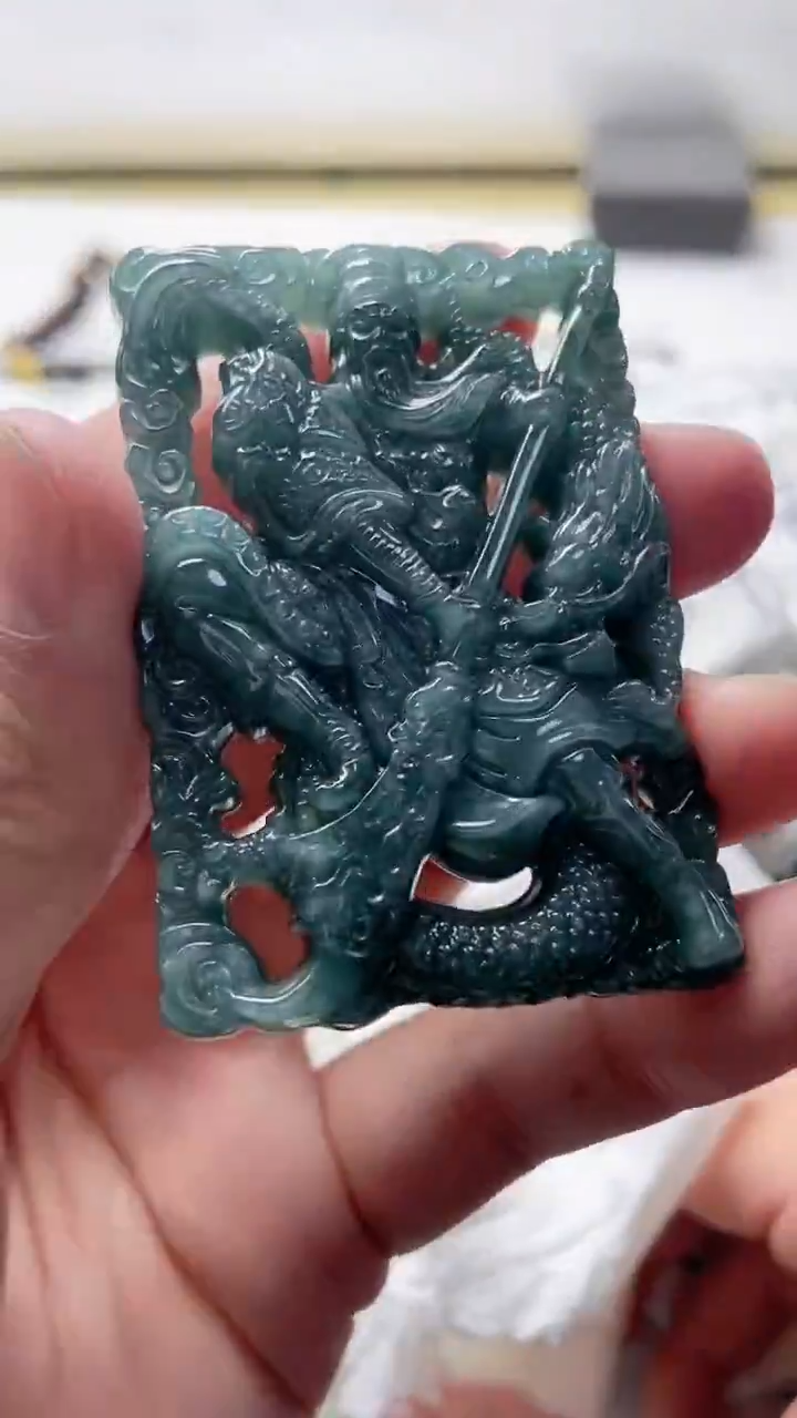 【闪购商品】翡翠颈饰未镶嵌8888888888888