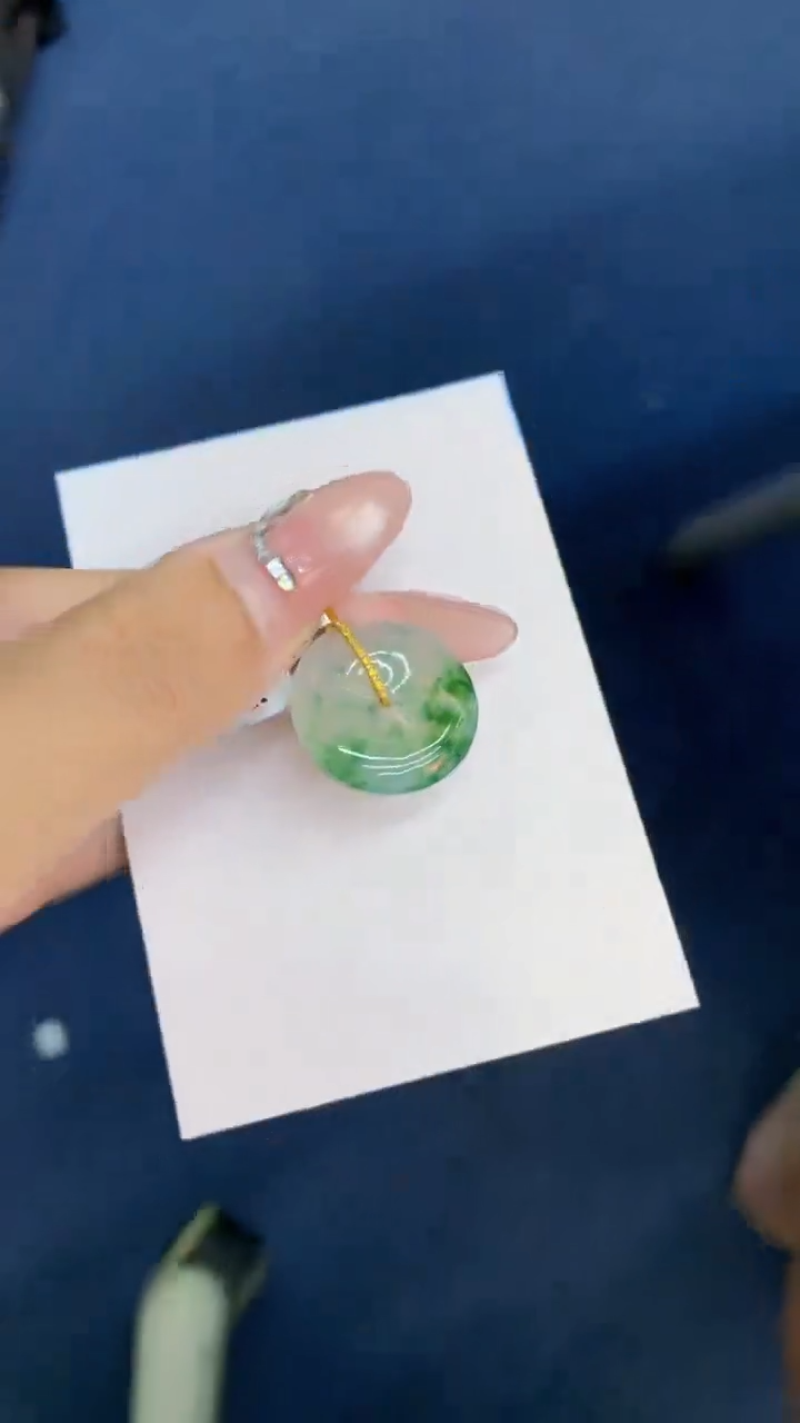 翡翠18K金镶嵌吊坠(不含链)1