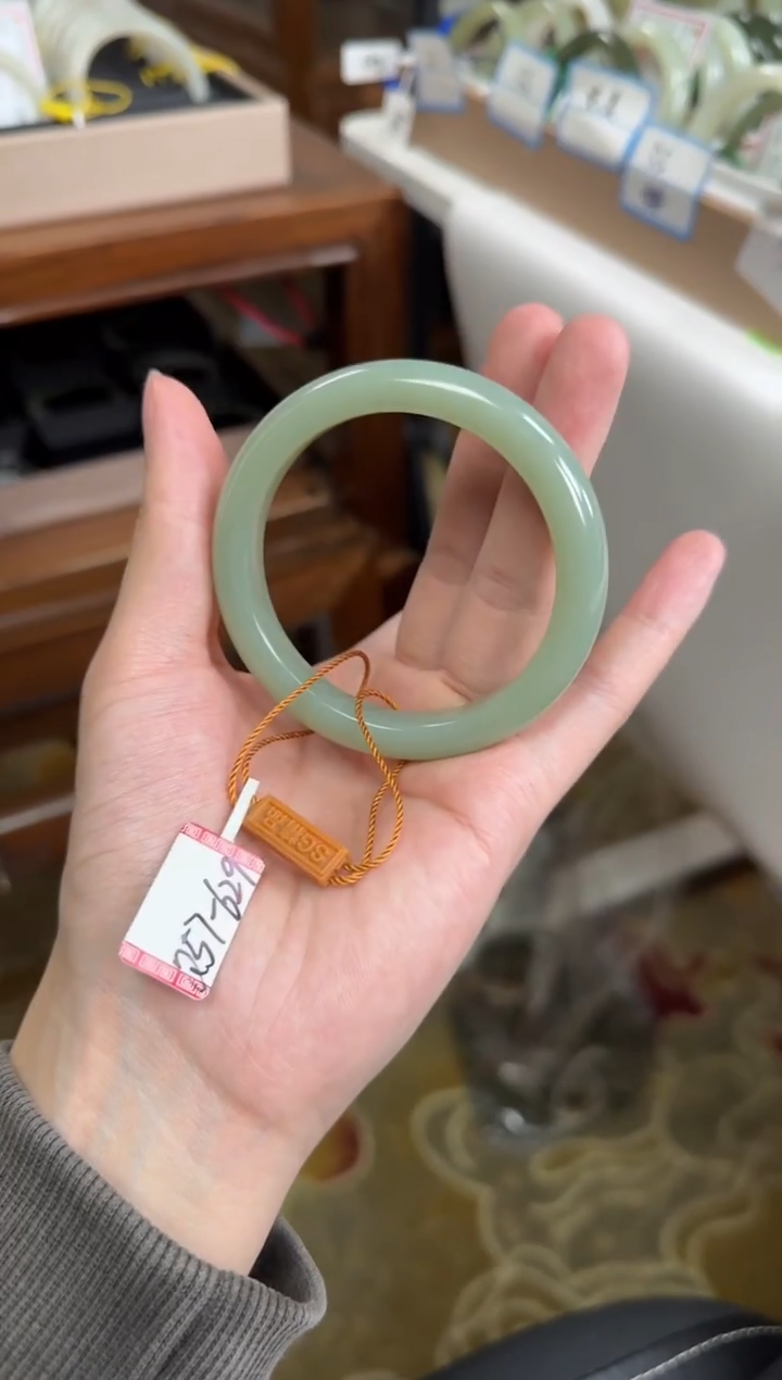 未镶嵌手镯和田玉57