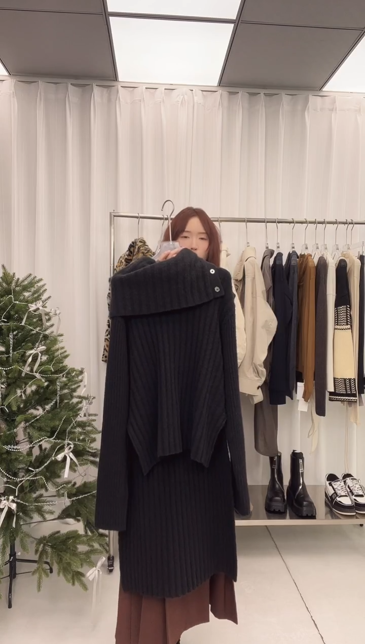 编号058 HAIZHENWANG设计师品牌 针织毛衣 设计感款 待开价