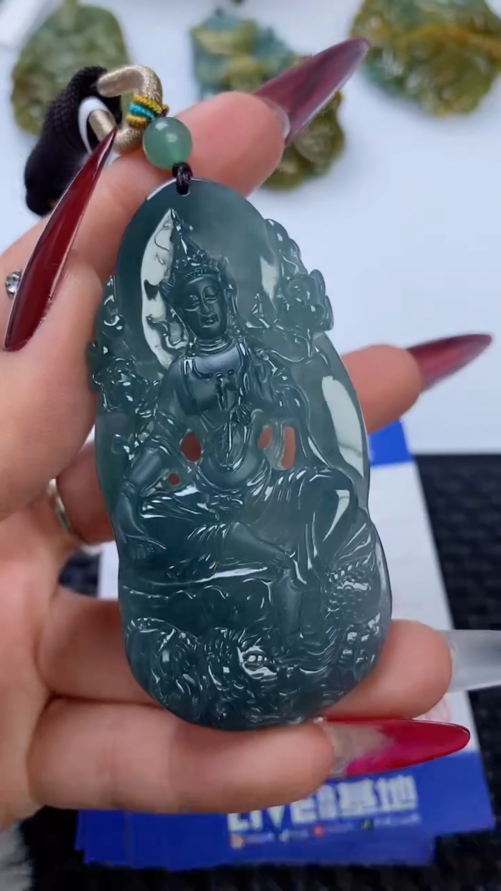 【闪购商品】翡翠颈饰未镶嵌111111111111111