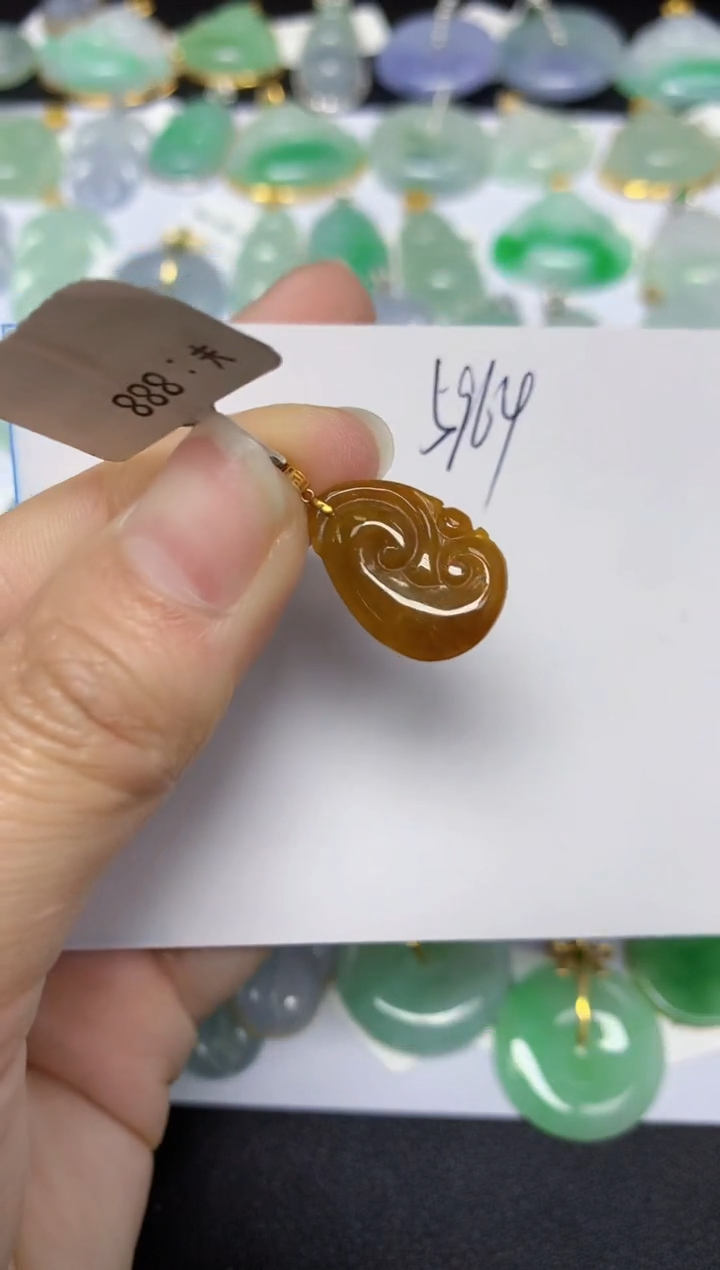 【闪购商品】翡翠颈饰18K金镶嵌 天然翡翠A货