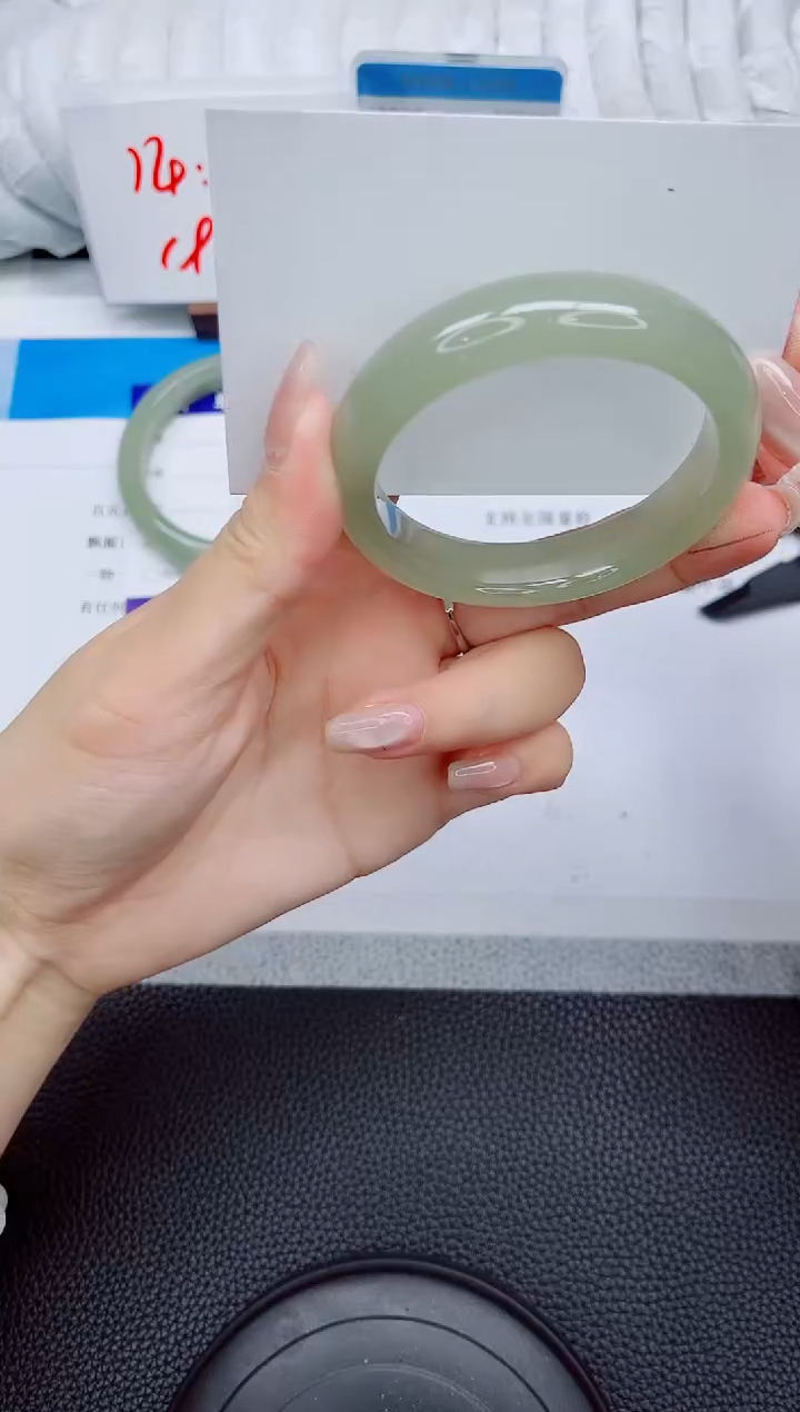 石英质玉手镯未镶嵌A276-51.9