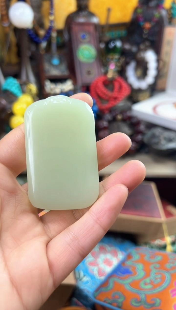 【闪购商品】和田玉（糖玉）挂件未镶嵌猪妹精品专属链接