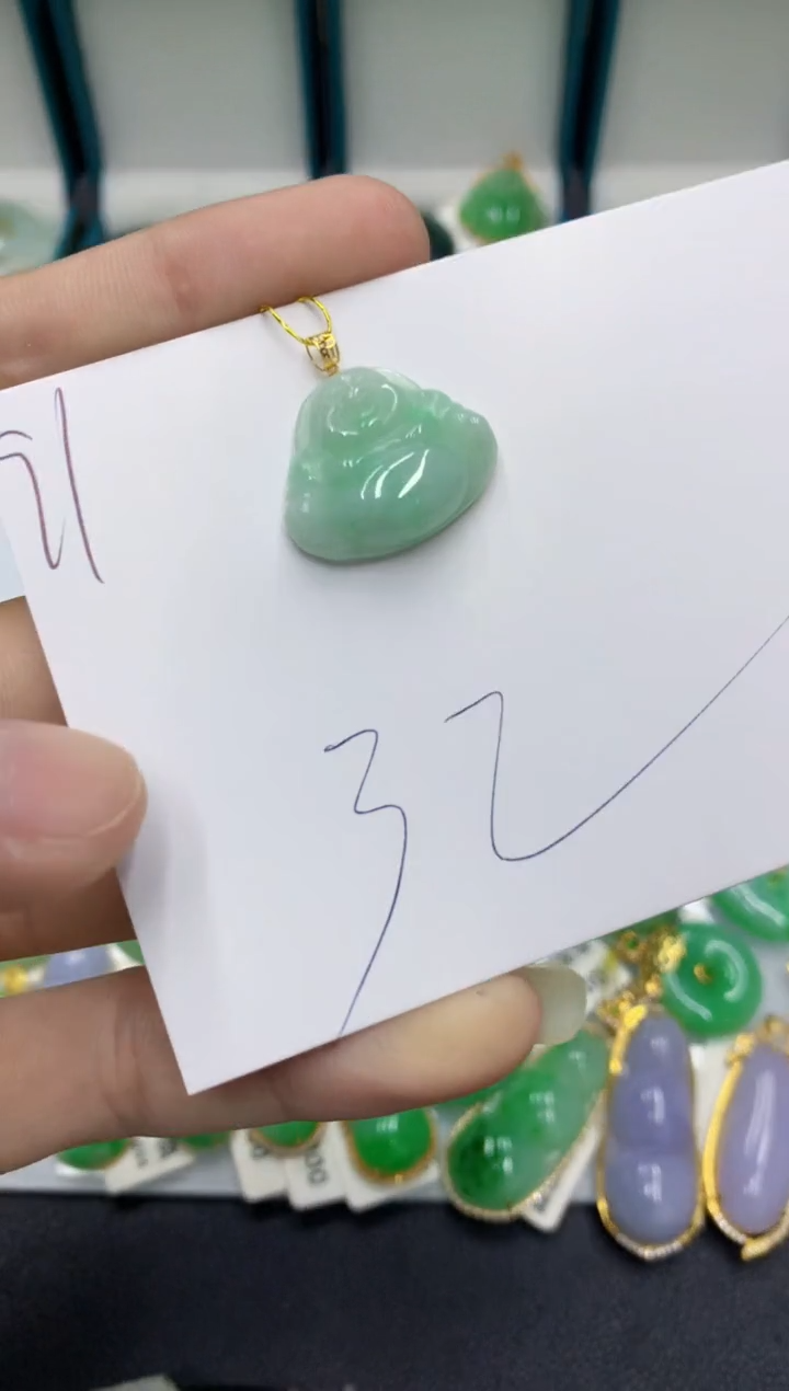 【闪购商品】翡翠颈饰18K金镶嵌翡翠