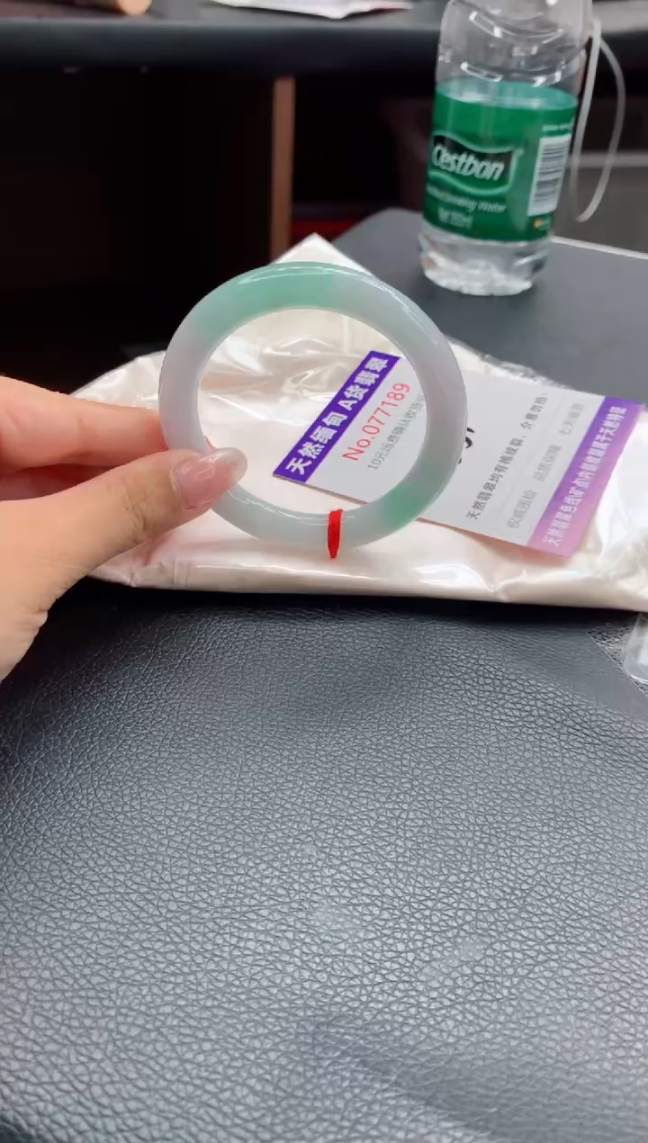 翡翠手镯未镶嵌天然缅甸A货翡翠