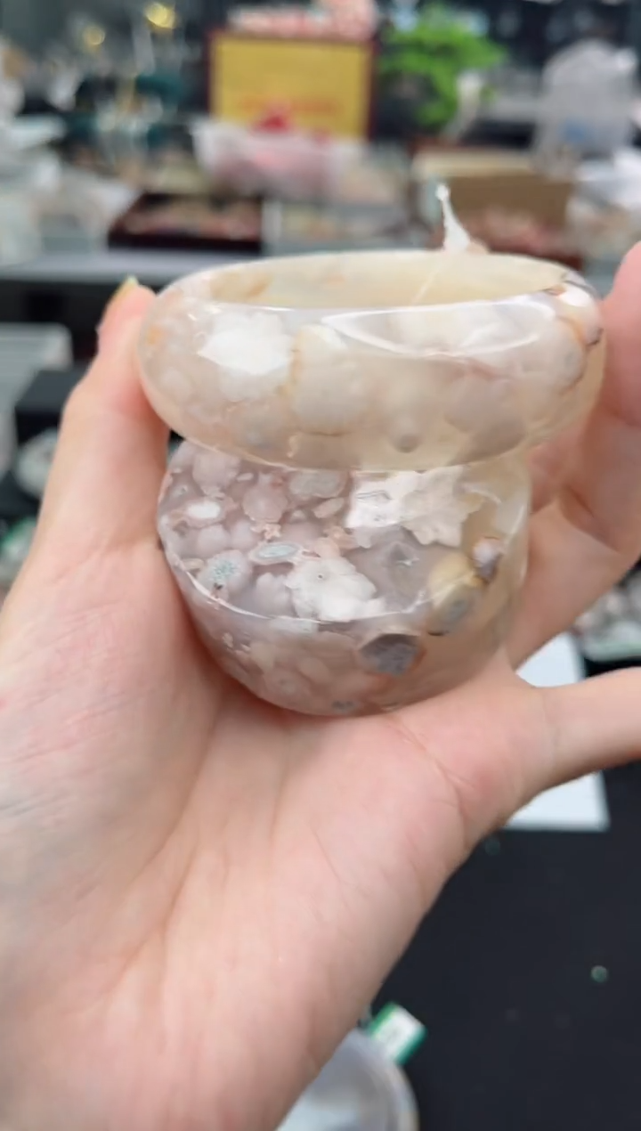 【闪购商品】石英质玉手镯未镶嵌55圈口（赠品镯心）1600064