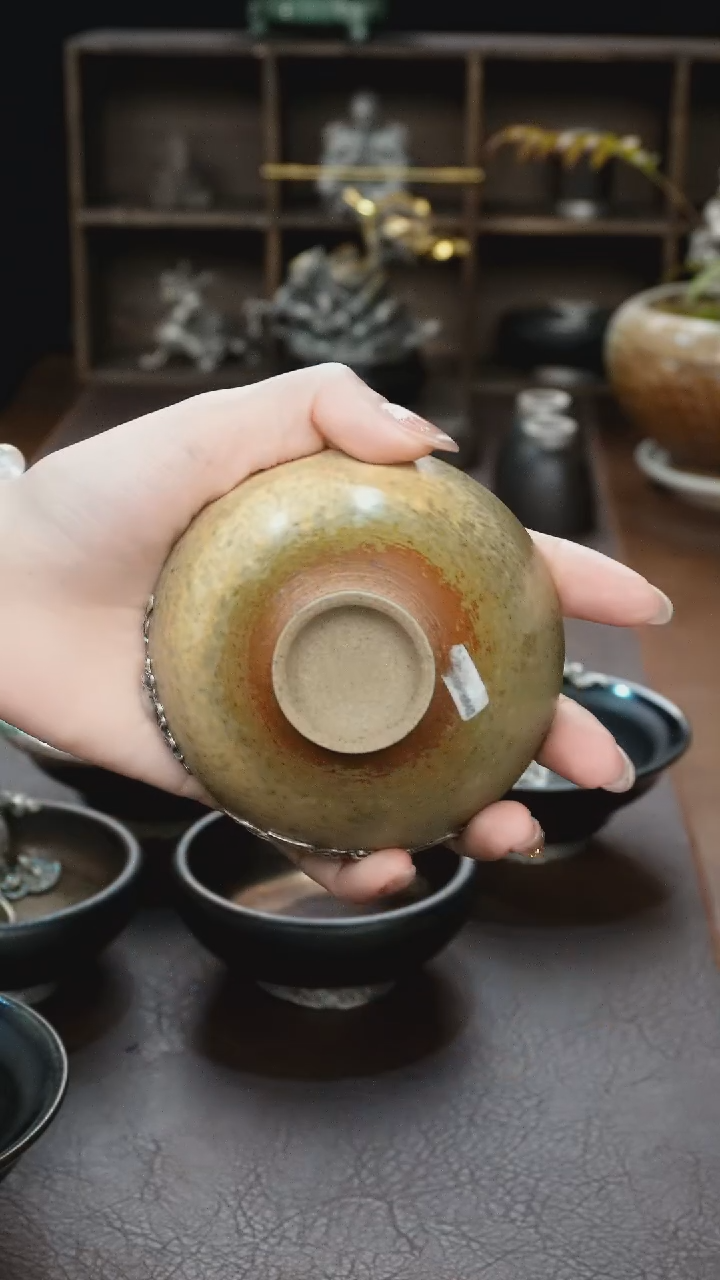 【闪购商品】境秋黄陶主人杯高定