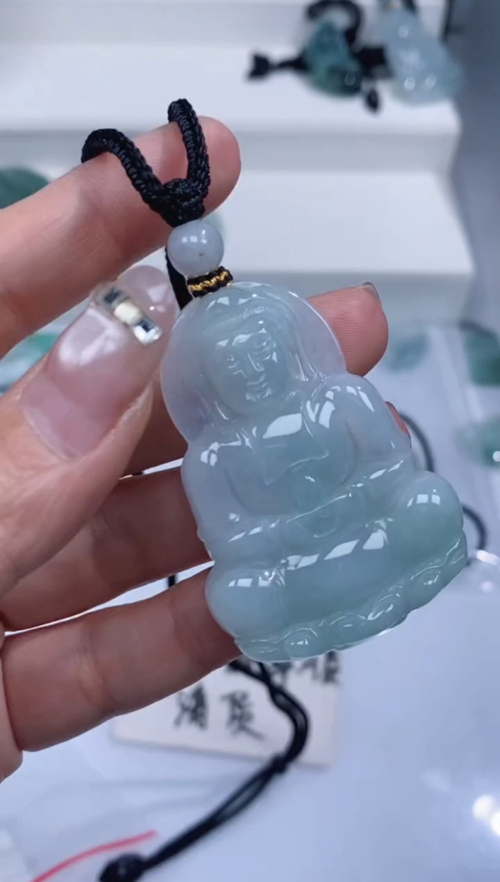 颈饰未镶嵌翡翠吊坠