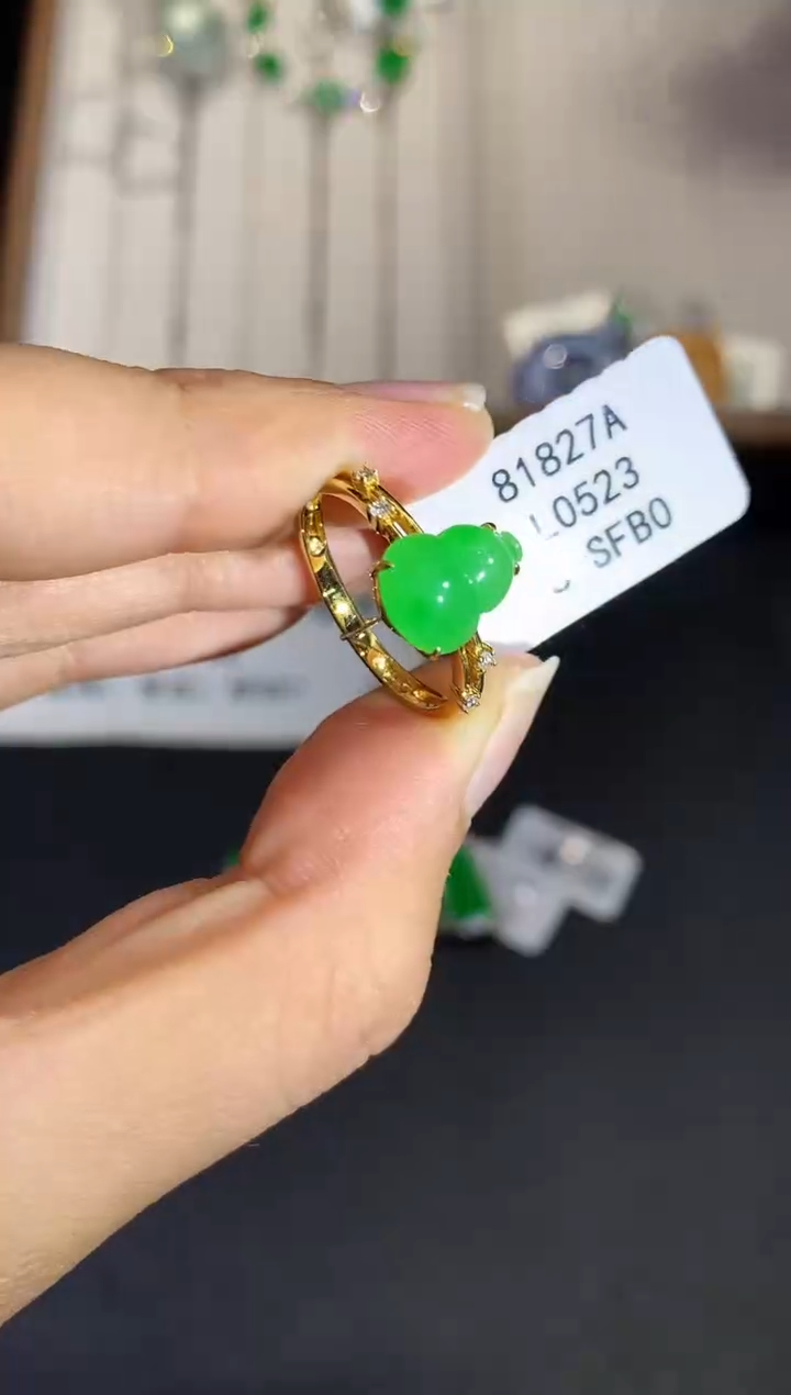 翡翠戒指18K金镶嵌L0523多样性发其一