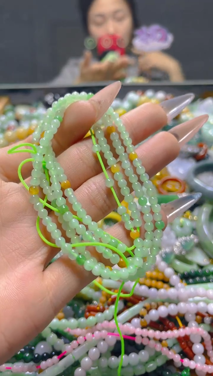 颈饰未镶嵌翡翠3MM