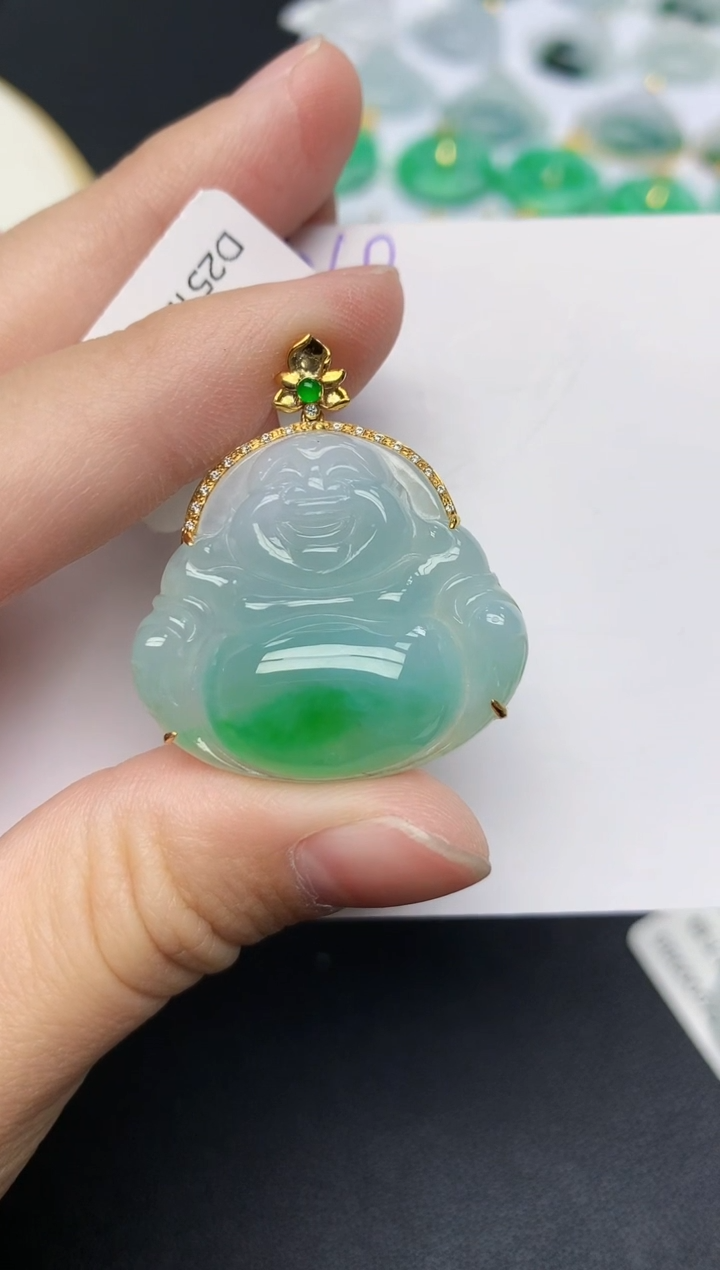 颈饰18K金镶嵌翡翠天然缅甸A货翡翠百元以上9元证书费自理